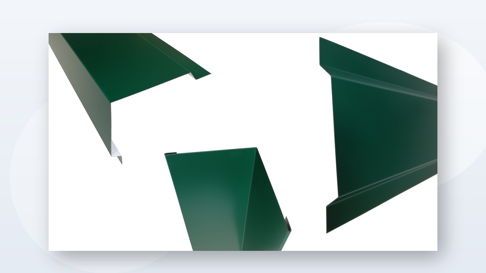 Obróbki blacharskie płyt warstwowych - hala, elewacja i attyka